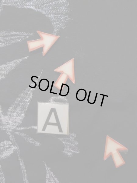 Photo15: K1008U Used Japanese   Black HAORI short jacket / Silk. Flower,   (Grade B) (15)