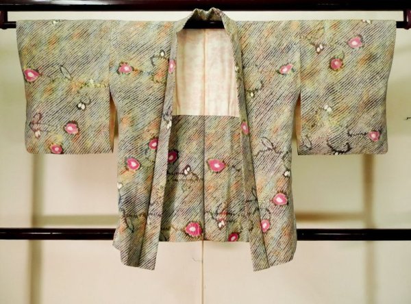 Photo1: K1020C Used Japanese   Multi Color HAORI short jacket / Silk. Abstract pattern   (Grade B) (1)