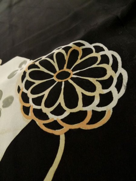 Photo9: K1027W Used Japanese   Black HAORI short jacket / Silk. Flower,   (Grade C) (9)