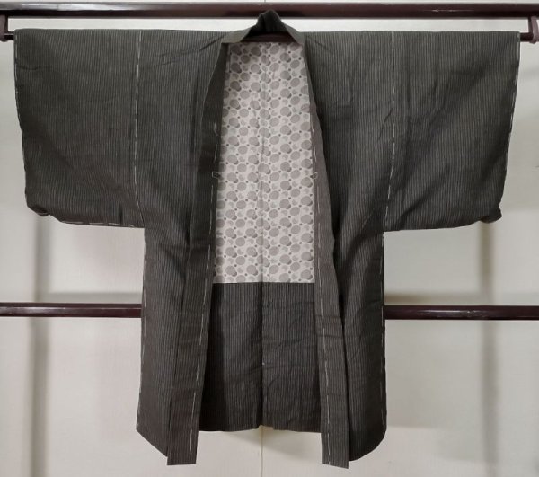 Photo1: K1027X Used Japanese Mens Deep Brown HAORI short jacket / Silk. Stripes   (Grade D) (1)