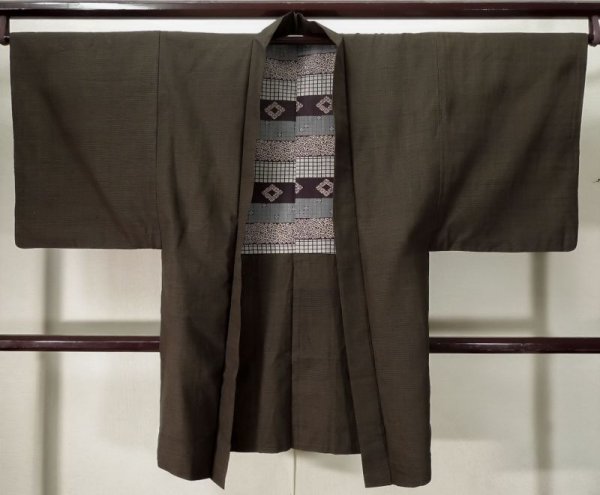 Photo1: K1104E Used Japanese Mens Deep  Brown HAORI short jacket / Silk. Plaid Checks   (Grade D) (1)