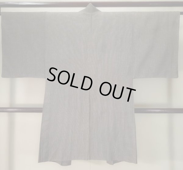 Photo2: K1104J Used Japanese Mens   Brown HAORI short jacket / Silk. Plaid Checks   (Grade D) (2)