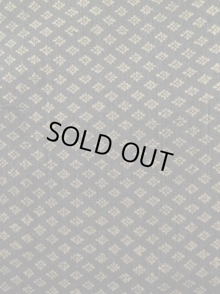 Photo12: K1104Q Used Japanese Mens Dark  Brown HAORI short jacket / Silk. Diamond-shaped flowers Rare pattern, Lining: Chinz pattern  (Grade B) (12)