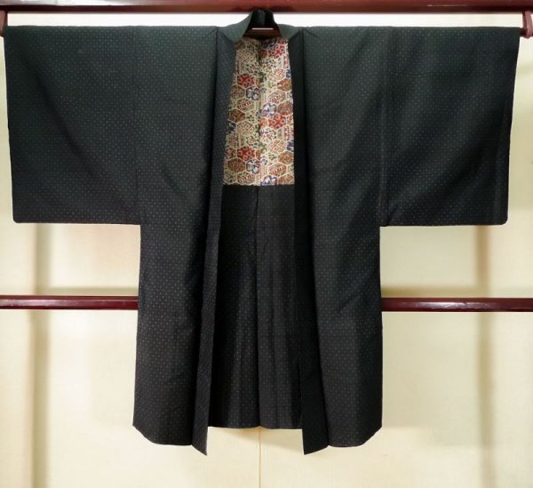 Photo1: K1104S Used Japanese Mens   Black HAORI short jacket / Silk. Dot Rare pattern  (Grade B) (1)