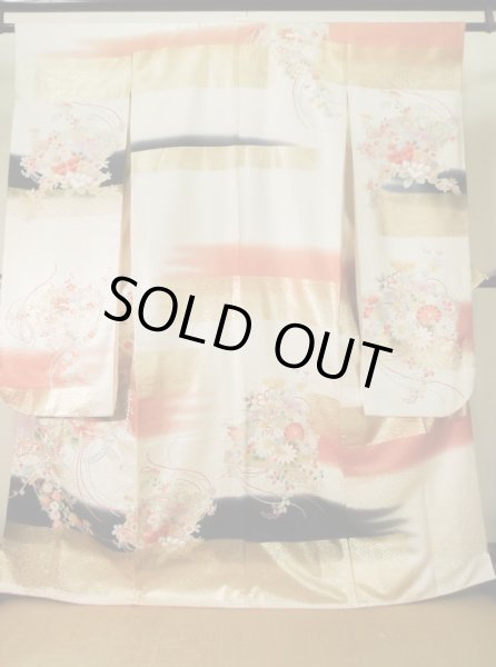 Photo2: K1222B Used Japanese womenPale Light Rose FURISODE long-sleeved / Silk. Peony,   (Grade A) (2)