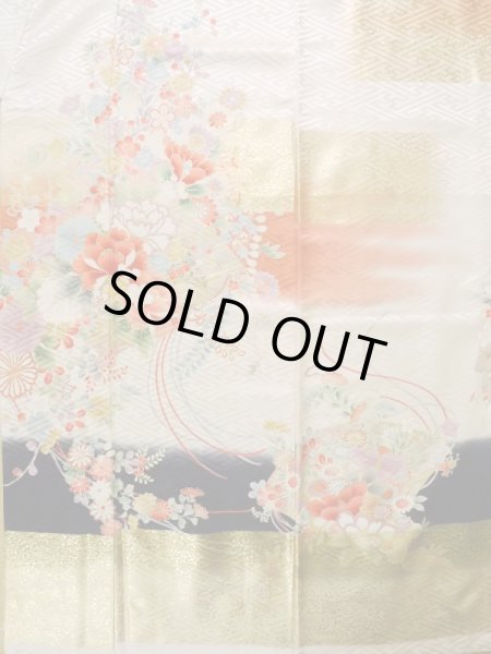 Photo4: K1222B Used Japanese womenPale Light Rose FURISODE long-sleeved / Silk. Peony,   (Grade A) (4)