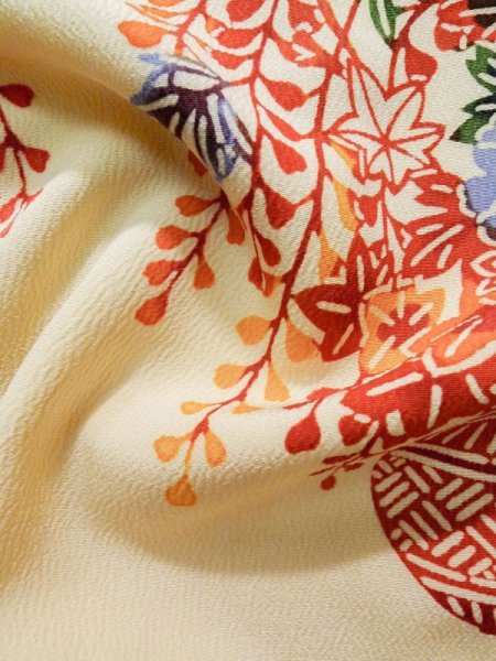 Photo15: K1222N Used Japanese women  Cream FURISODE long-sleeved / Silk. Flower,   (Grade C) (15)