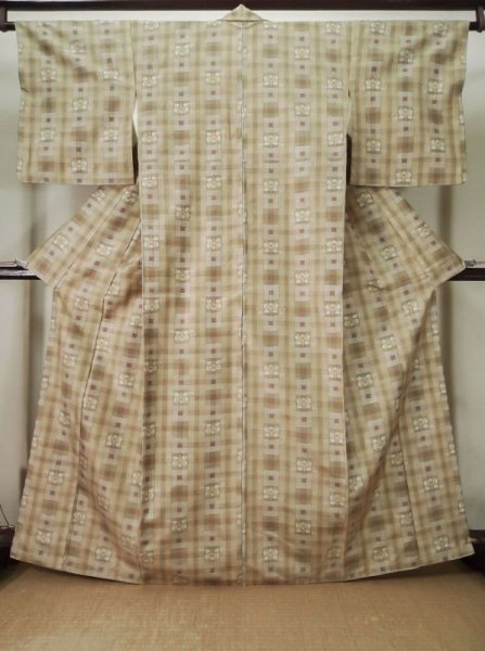 Photo1: L0126T Used Japanese womenPale  Beige ORI woven / Silk. Flower,   (Grade D) (1)