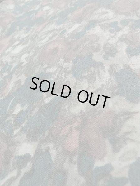 Photo9: L0202A Used Japanese womenSmoky Pale Teal HAORI short jacket / Synthetic. Flower,   (Grade B) (9)