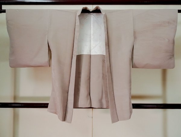 Photo1: L0202P Used Japanese womenSmoky Light Taupe HAORI short jacket / Synthetic. Wave   (Grade B) (1)