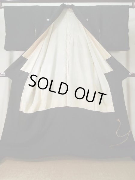 Photo3: L0204D Used Japanese women  Black TOMESODE formal / Silk.  Mirror motif  (Grade B) (3)