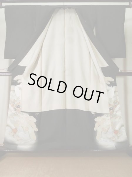 Photo3: L0204E Used Japanese women  Black TOMESODE formal / Silk. Chrysanthemum,   (Grade B) (3)