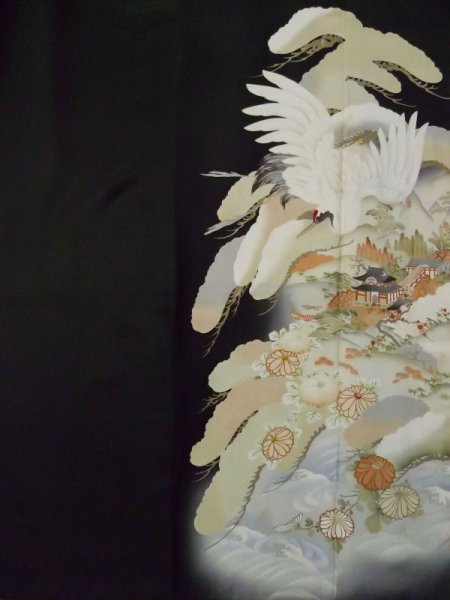 Photo6: L0204E Used Japanese women  Black TOMESODE formal / Silk. Chrysanthemum,   (Grade B) (6)