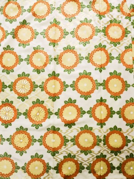 Photo8: L0204P Used Japanese womenShiny  Off White FURISODE long-sleeved / Silk. Chrysanthemum,   (Grade B) (8)
