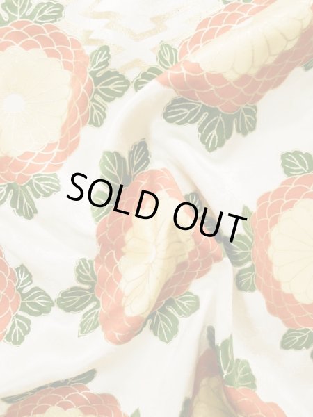 Photo13: L0204P Used Japanese womenShiny  Off White FURISODE long-sleeved / Silk. Chrysanthemum,   (Grade B) (13)