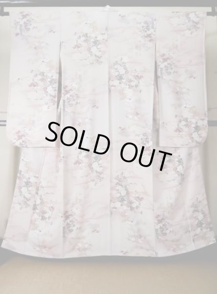 Photo1: Mint L0204S Used Japanese womenPale Light Pink FURISODE long-sleeved / Silk. Flower,   (Grade A+) (1)