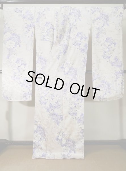 Photo3: L0205A Used Japanese womenShiny  Off White FURISODE long-sleeved / Silk. Flower,   (Grade B) (3)