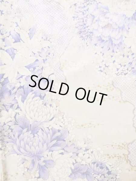 Photo6: L0205A Used Japanese womenShiny  Off White FURISODE long-sleeved / Silk. Flower,   (Grade B) (6)