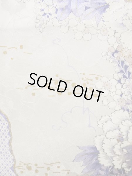 Photo10: L0205A Used Japanese womenShiny  Off White FURISODE long-sleeved / Silk. Flower,   (Grade B) (10)