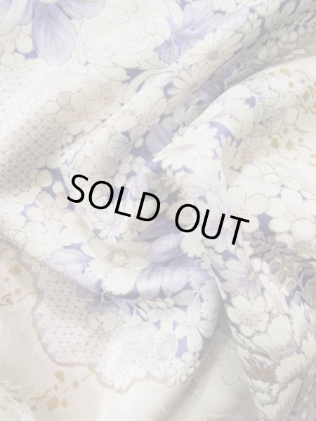 Photo15: L0205A Used Japanese womenShiny  Off White FURISODE long-sleeved / Silk. Flower,   (Grade B) (15)