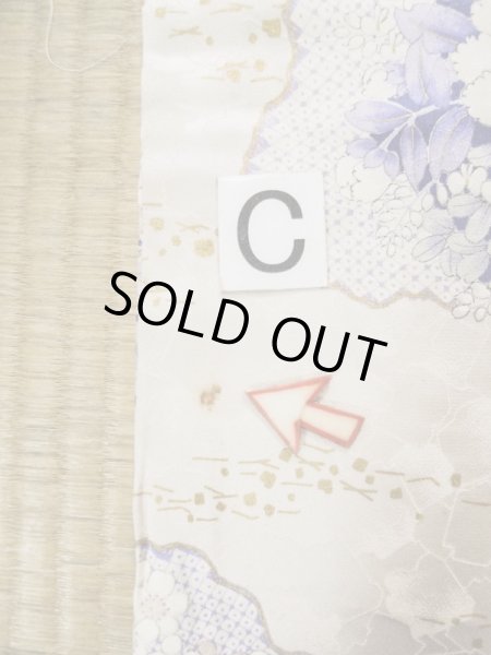 Photo20: L0205A Used Japanese womenShiny  Off White FURISODE long-sleeved / Silk. Flower,   (Grade B) (20)