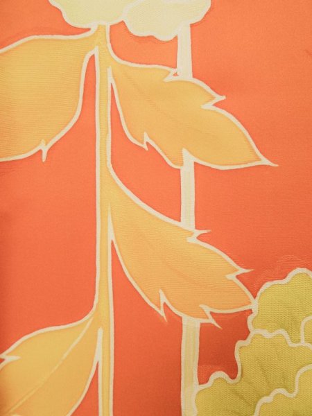 Photo12: L0205D Used Japanese womenCreamy  Orange FURISODE long-sleeved / Silk. Flower, Base woben : Flower and leaf  (Grade B) (12)