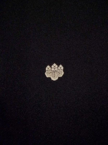 Photo3: L0224V Used Japanese women  Black MONTSUKI crests / Silk.    (Grade B) (3)