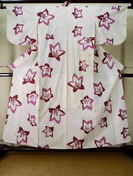 Photo1: L0309O Used Japanese women  Off White YUKATA summer(made in Japan) / Cotton. Flower   (Grade C) (1)