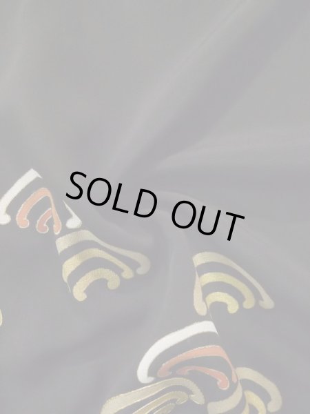 Photo15: L0316C Used Japanese women  Black TOMESODE formal / Silk.  motif: Japanese spiny lobster(rare design), Kotobuki(kanji)  (Grade B) (15)