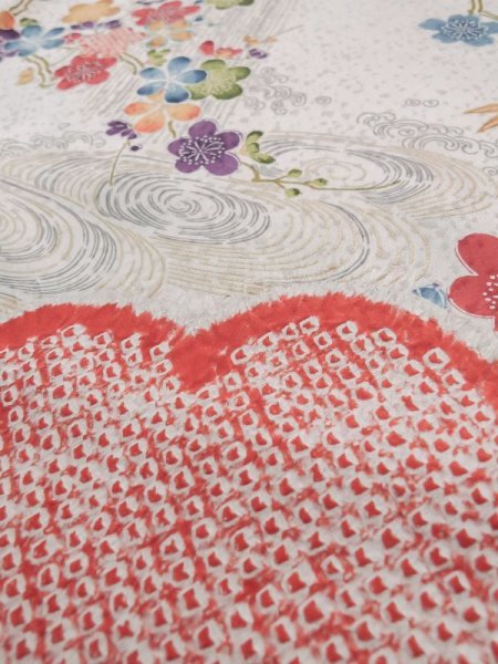 Photo13: L0316E Used Japanese womenShiny  Off White FURISODE long-sleeved / Silk. Flower,   (Grade B) (13)