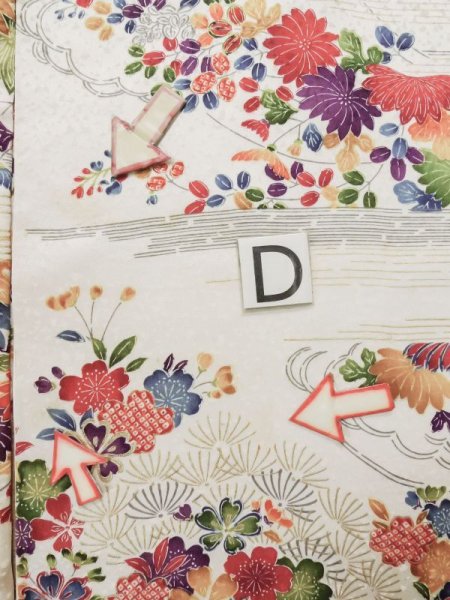 Photo23: L0316E Used Japanese womenShiny  Off White FURISODE long-sleeved / Silk. Flower,   (Grade B) (23)