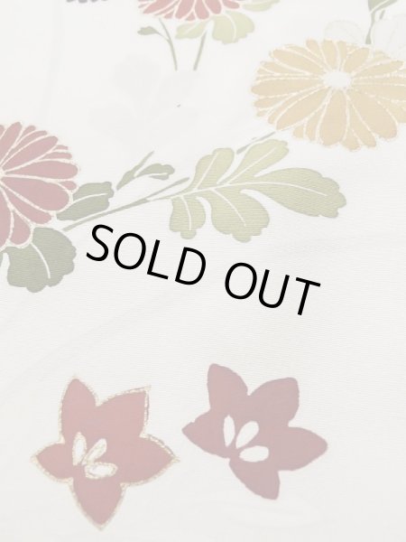 Photo10: L0316G Used Japanese women  Off White HOUMONGI formal / Silk. Chrysanthemum,   (Grade C) (10)