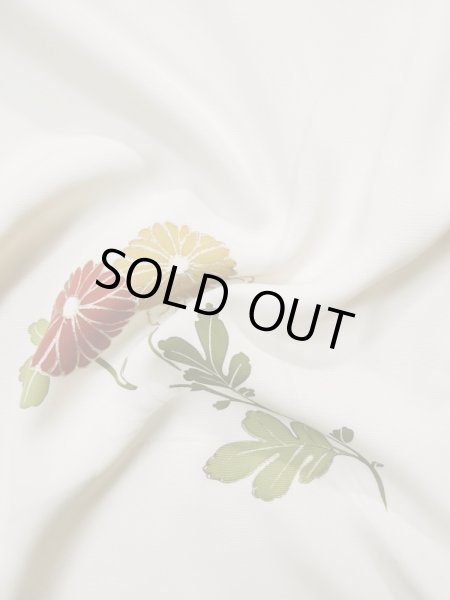 Photo14: L0316G Used Japanese women  Off White HOUMONGI formal / Silk. Chrysanthemum,   (Grade C) (14)