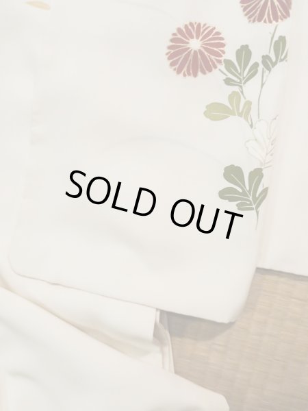 Photo20: L0316G Used Japanese women  Off White HOUMONGI formal / Silk. Chrysanthemum,   (Grade C) (20)