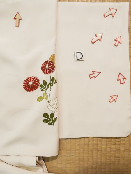 Photo21: L0316G Used Japanese women  Off White HOUMONGI formal / Silk. Chrysanthemum,   (Grade C) (21)