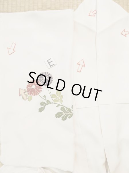 Photo22: L0316G Used Japanese women  Off White HOUMONGI formal / Silk. Chrysanthemum,   (Grade C) (22)