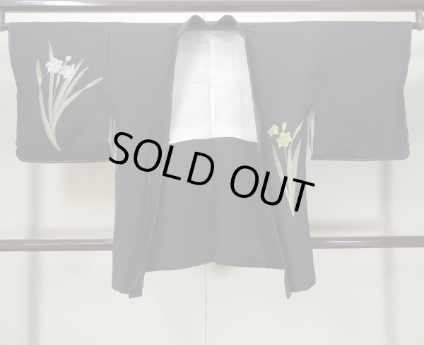Photo1: L0318J Used Japanese women  Black HAORI short jacket / Silk. Flower,   (Grade B) (1)