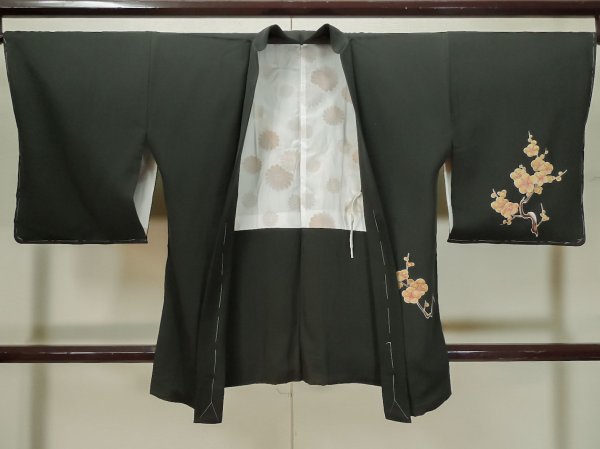 Photo1: L0324J Used Japanese women  Black HAORI short jacket / Synthetic. UME plum bloom,   (Grade B) (1)