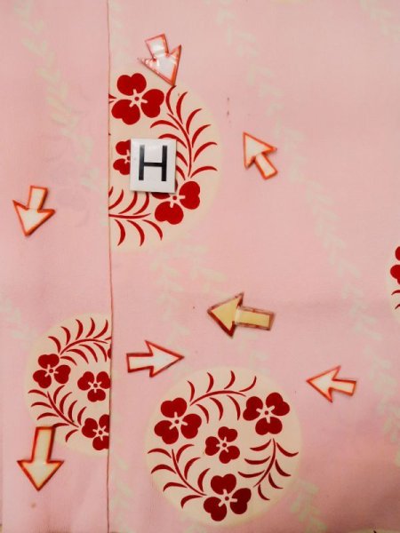 Photo21: L0331B Used Japanese women pink JUBAN undergarment / Silk. Flower,   (Grade C) (21)