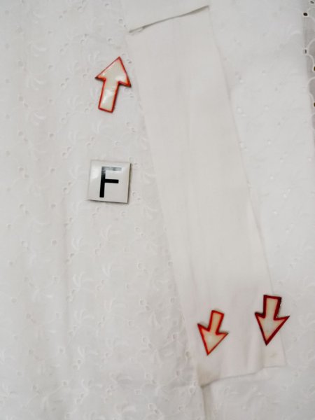 Photo17: L0406E Used Japanese women  Off White JUBAN undergarment / Linen. Abstract pattern   (Grade C) (17)