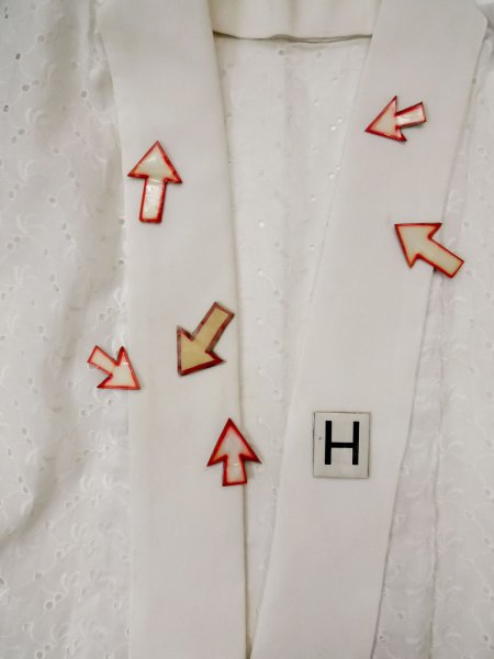 Photo19: L0406E Used Japanese women  Off White JUBAN undergarment / Linen. Abstract pattern   (Grade C) (19)