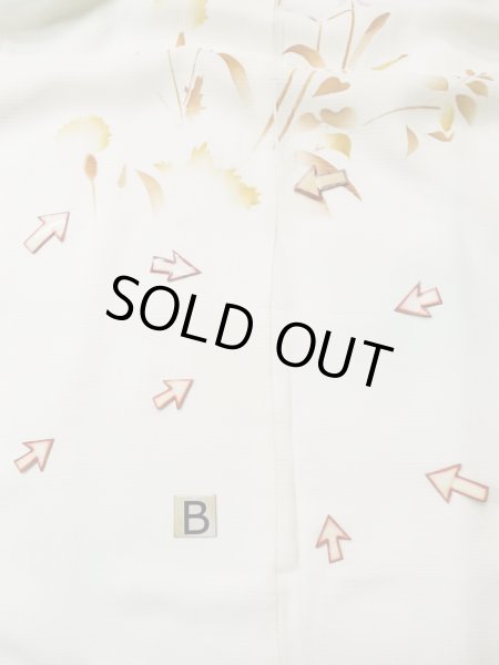 Photo18: L0413O Used Japanese women  Off White JUBAN undergarment / Silk. Flower,   (Grade C) (18)