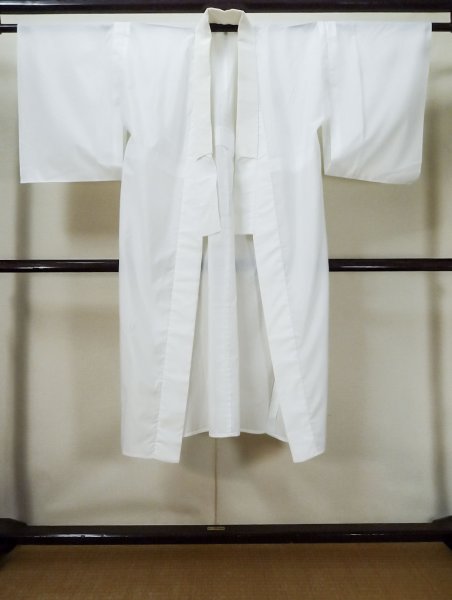 Photo1: L0413Q Used Japanese women white JUBAN undergarment / Synthetic.    (Grade B) (1)