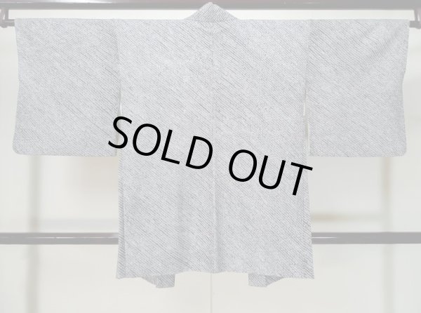 Photo2: Mint L0420O Used Japanese women  Black HAORI short jacket / Silk. Dapple pattern   (Grade A) (2)