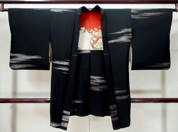 Photo1: L0420Q Used Japanese women  Black HAORI short jacket / Silk. Line,   (Grade D) (1)