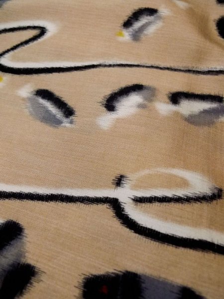 Photo10: Mint L0421H Used Japanese womenPale Reddish Beige HAORI short jacket / Silk. Line pattern: fish  (Grade A+) (10)