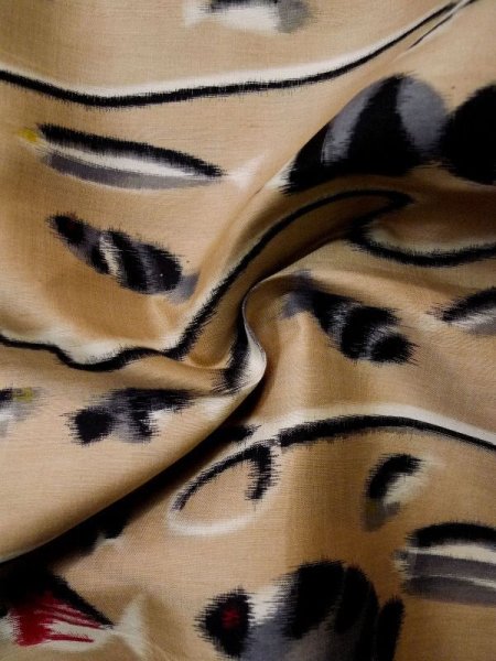 Photo13: Mint L0421H Used Japanese womenPale Reddish Beige HAORI short jacket / Silk. Line pattern: fish  (Grade A+) (13)