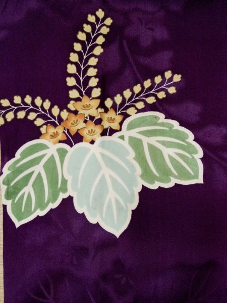 Photo3: L0421S Used Japanese womenVivid  Purple MICHIYUKI outer coat / Silk. KIRI paulownia rare design  (Grade B) (3)