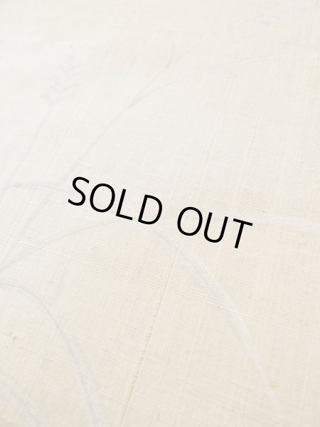 Photo10: L0511G Used Japanese women  Beige HOUMONGI formal / Unkoown. Tall grass, dragofly motif, there are several loose and rips. The material is tingling like wool and hemp to touch.  (Grade D) (10)