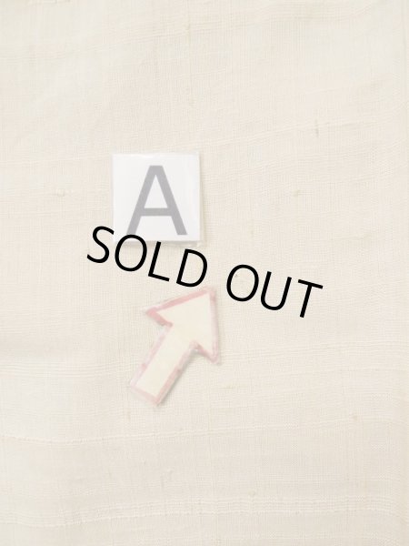 Photo17: L0511G Used Japanese women  Beige HOUMONGI formal / Unkoown. Tall grass, dragofly motif, there are several loose and rips. The material is tingling like wool and hemp to touch.  (Grade D) (17)